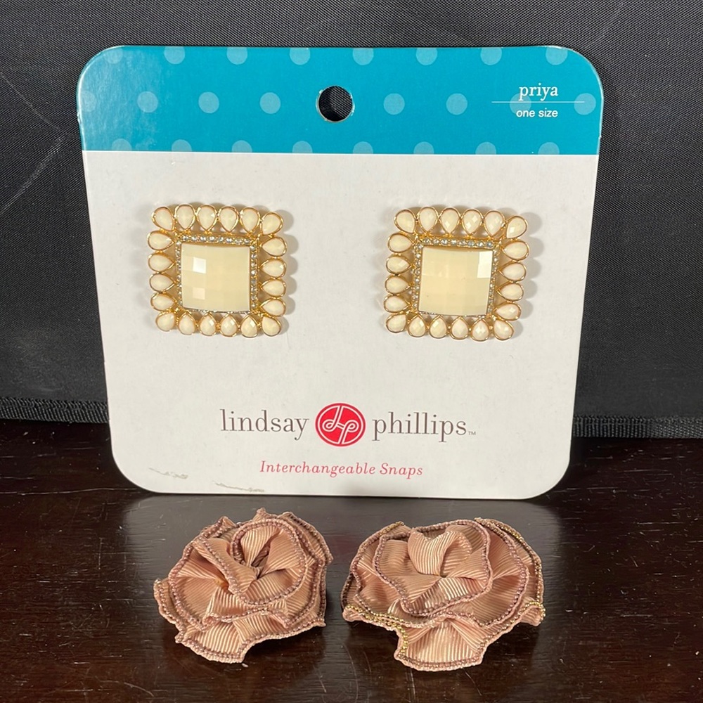 Two Pair of Lindsay Phillips Snaps: square in beige and clear, round in …